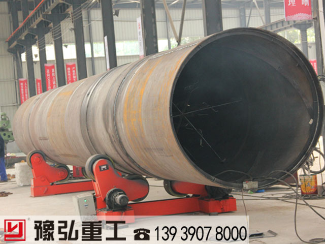 回轉(zhuǎn)干燥機(jī)筒體加工現(xiàn)場圖